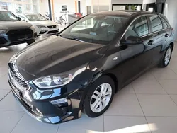 (1k) zilinaschwarz met. Gebraucht 2018 Kia Ceed Limousine | 15.897 € (Fairer Preis)