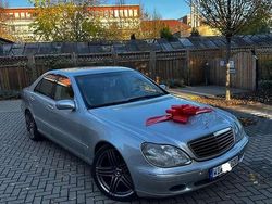 Grau Gebraucht 2000 Mercedes S320 Limousine | 5.499 € (Teuer)