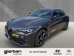 Grau Gebraucht 2024 Alfa Romeo Giulia Veloce Limousine | 38.900 € (Teuer)