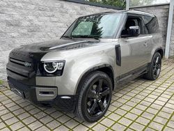 Silber Gebraucht 2021 Land Rover Defender Dynamic SUV | 49.900 € (Fairer Preis)