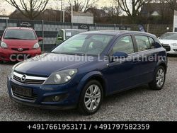 Blau Gebraucht 2009 Opel Astra Innovation Limousine | 2.499 € (Guter Preis)