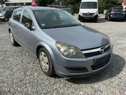 Grau Gebraucht 2006 Opel Astra Edition Limousine | 490 € (Superpreis)