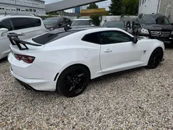 Weiß Gebraucht 2021 Chevrolet Camaro LT | 29.999 € (Teuer)