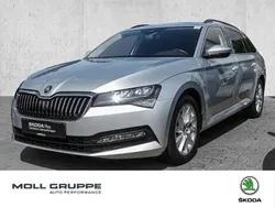 Brillantsilber metallic Gebraucht 2022 Skoda Superb Ambition Kombi | 28.980 € (Fairer Preis)
