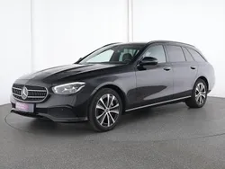 Obsidianschwarz Gebraucht 2022 Mercedes E300 Avantgarde Limousine | 29.942 € (Superpreis)