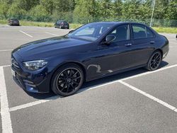 Blau Gebraucht 2023 Mercedes E400 AMG Limousine | 62.500 €