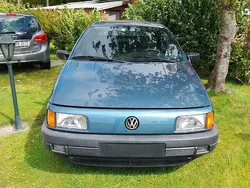 Blau Gebraucht 1989 VW Passat Limousine | 1.650 €