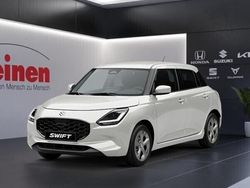 Orange (flame orange pearl metallic) Gebraucht 2024 Suzuki Swift Comfort Kleinwagen | 20.280 €