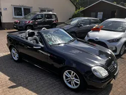Schwarz Gebraucht 2001 Mercedes SLK200 Edition Cabrio | 2.900 € (Fairer Preis)