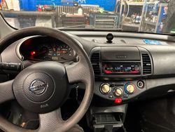 Rot Gebraucht 2006 Nissan Micra Kleinwagen | 2.599 €