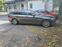 Braun Gebraucht 2011 BMW 525 Kombi | 8.500 € (Superpreis)