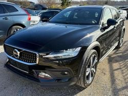 Schwarz Gebraucht 2022 Volvo V60 CC Plus Kombi | 29.690 € (Fairer Preis)