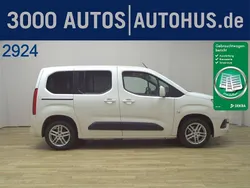 Weiss Gebraucht 2020 Opel Combo Life Edition Van / Kleinbus | 10.980 € (Fairer Preis)