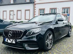 Schwarz Gebraucht 2018 Mercedes E220 AMG line Limousine | 27.999 € (Etwas zu teuer)
