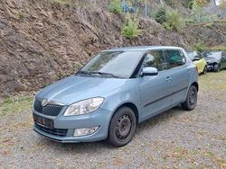 Grau Gebraucht 2010 Skoda Fabia Style Kleinwagen | 2.999 € (Fairer Preis)