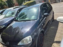 Schwarz Gebraucht 2003 Opel Corsa Sport Limousine | 700 € (Guter Preis)