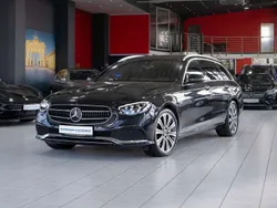 Olivgruen matt Gebraucht 2020 Mercedes E400 Avantgarde Kombi | 42.980 € (Guter Preis)