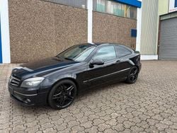 Schwarz Gebraucht 2008 Mercedes CLC350 Kleinwagen | 3.800 €