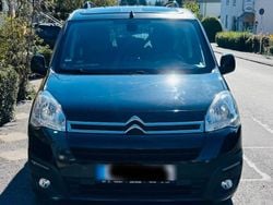Schwarz Gebraucht 2017 Citroën Berlingo Van / Kleinbus | 9.200 € (Fairer Preis)