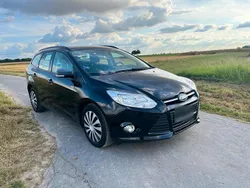 Schwarz Gebraucht 2014 Ford Focus Kombi | 5.999 € (Guter Preis)