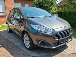 Grau Gebraucht 2015 Ford Fiesta Titanium Kleinwagen | 4.700 € (Fairer Preis)