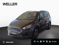 Grau Gebraucht 2023 Ford Galaxy Titanium Van / Kleinbus | 34.950 € (Fairer Preis)