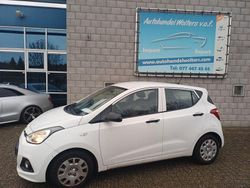 Weiß Gebraucht 2015 Hyundai i10 Classic Kleinwagen | 4.300 € (Superpreis)