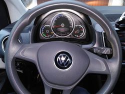 Weiß Gebraucht 2020 VW e-up! Kleinwagen | 10.900 € (Guter Preis)