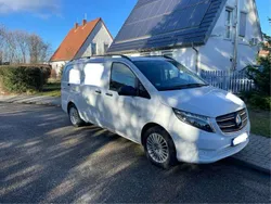 Weiß Gebraucht 2023 Mercedes Vito Van / Kleinbus | 34.999 € (Fairer Preis)