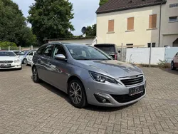 Lack grau artense/metalliclac Gebraucht 2015 Peugeot 308 Allure Kombi | 4.999 €