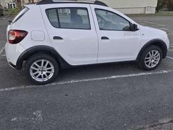 Gebraucht 2014 Dacia Sandero Prestige Limousine | 2.300 € (Superpreis)