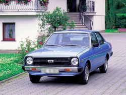 Blau Gebraucht 1979 Nissan Datsun Coupé | 9.500 €