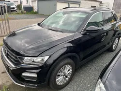 Deep black Gebraucht 2020 VW T-Roc Style SUV | 12.790 € (Guter Preis)