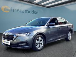 Grau Gebraucht 2024 Skoda Octavia Limousine | 25.699 € (Fairer Preis)
