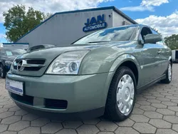 Grün Gebraucht 2004 Opel Vectra Limousine | 4.190 € (Teuer)