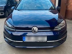 Blau Gebraucht 2017 VW Golf Coupé | 11.000 € (Fairer Preis)