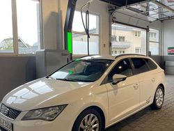 Weiß Gebraucht 2014 Seat Leon ST Kombi | 4.999 € (Teuer)