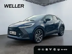 Blau Neu 2025 Toyota C-HR SUV | 37.440 € (Etwas zu teuer)