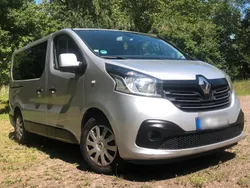 Silber Gebraucht 2016 Renault Traffic Van / Kleinbus | 11.900 €