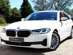 Weiß Gebraucht 2022 BMW 530e Kombi | 29.790 € (Guter Preis)