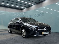 Schwarz Gebraucht 2021 Mercedes CLA200 Shooting Brake Progressive Kombi | 25.640 € (Guter Preis)
