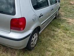 Silber Gebraucht 2001 VW Polo Kleinwagen | 1.599 € (Etwas zu teuer)