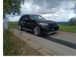 Schwarz Gebraucht 2011 BMW X1 SUV | 8.500 €