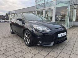 Pantherschwarz metallic Gebraucht 2013 Ford Focus ST Limousine | 11.900 € (Fairer Preis)