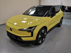 Moss yellow Gebraucht 2024 Volvo EX30 Performance SUV | 37.890 € (Superpreis)