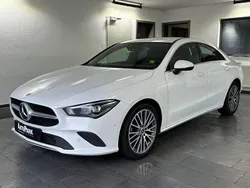 Weiß Gebraucht 2020 Mercedes CLA200 Progressive Limousine | 24.998 € (Guter Preis)