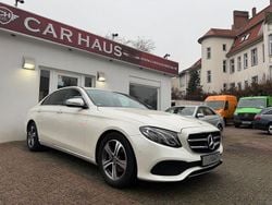 Weiß Gebraucht 2019 Mercedes E200 Avantgarde Limousine | 25.980 € (Fairer Preis)