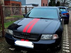 Schwarz Gebraucht 1998 Audi A4 Kombi | 700 € (Superpreis)