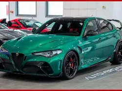 Grün Gebraucht 2022 Alfa Romeo Giulia Limousine | 225.000 €