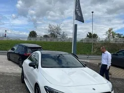Weiß Gebraucht 2019 Mercedes CLA200 AMG Limousine | 33.500 €